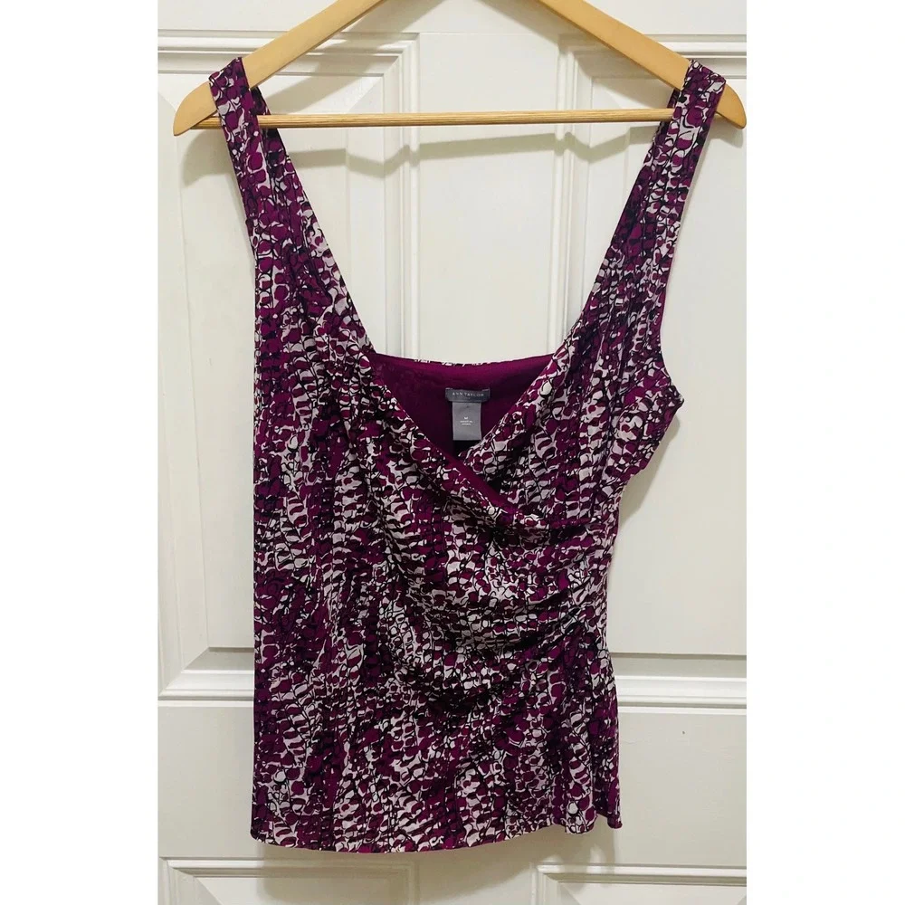 Ann Taylor Sleeveless Blouse Purple Print Cross Front Top Size M - Picture 1 of 3